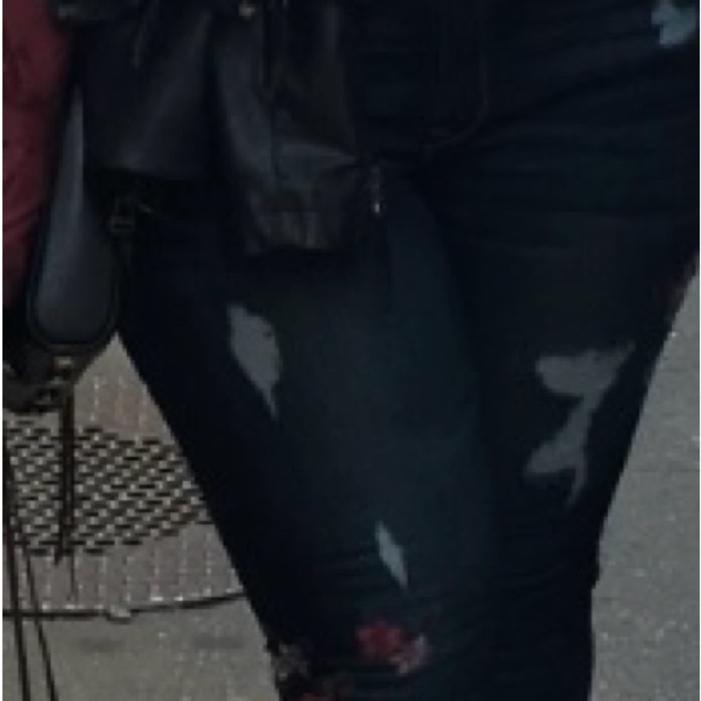 Express- Mid Rise Jean Legging - Picture 3 of 6